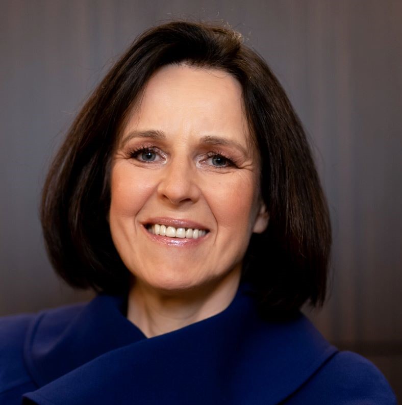 Asta  Sanders,  CFP<sup>&reg;</sup>